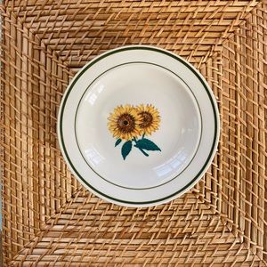 6 Sunflower dessert plates